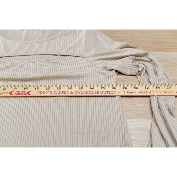 Christie Los Angeles beige key hole front womens top L - Picture 6 of 7